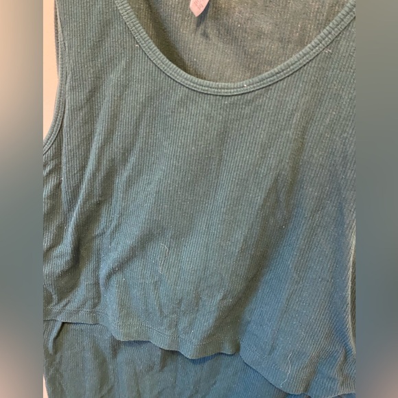 Latched Mama ribbed nursing tank emerald green size medium - Picture 3 of 4
